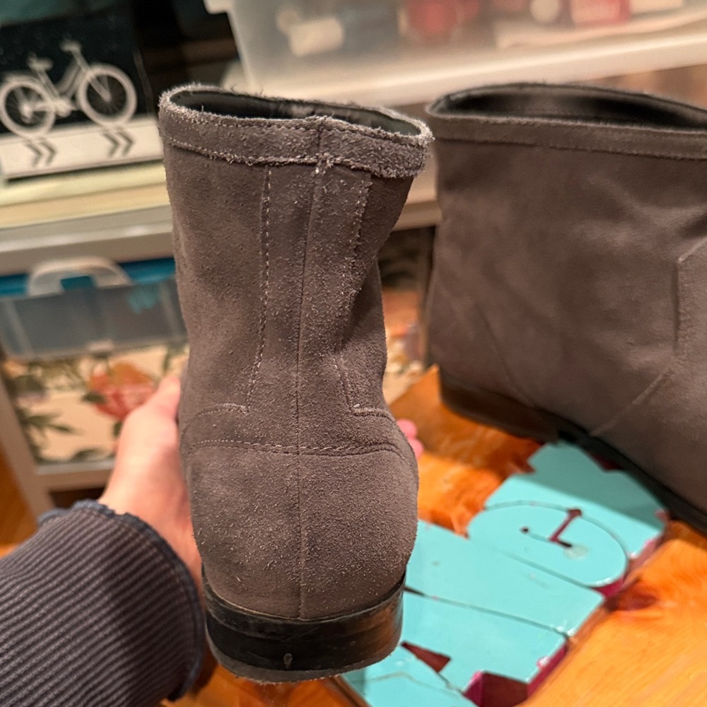 Aldo Gray Ankle Boots - Picture 8 of 16